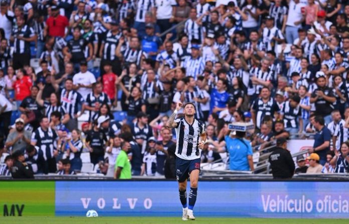 Rayados celebra su triunfo 100 en el Estadio BBVA con un emocionante 3-2 sobre Mazatlán