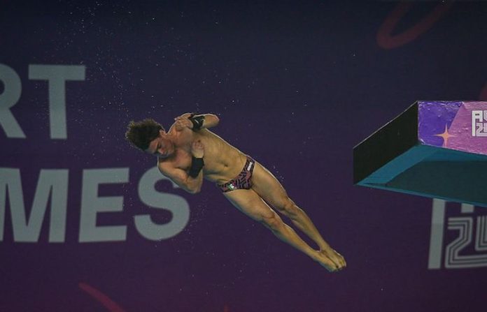 Kenny Zamudio suma la tercera presea de oro para México en los clavados de Asunción 2025