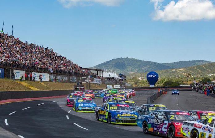 El rugido de los playoffs: así se mueven las cartas en NASCAR México