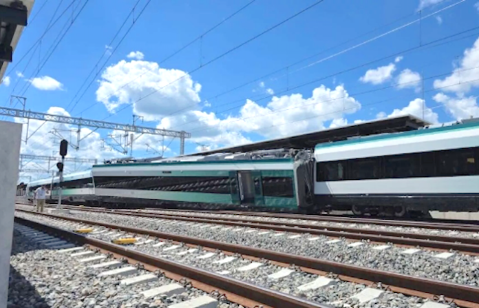 Reportan descarrilamiento parcial del Tren Maya, en la ruta Mérida–Cancún