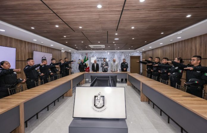 Santiago refuerza su Policía con 12 nuevos elementos