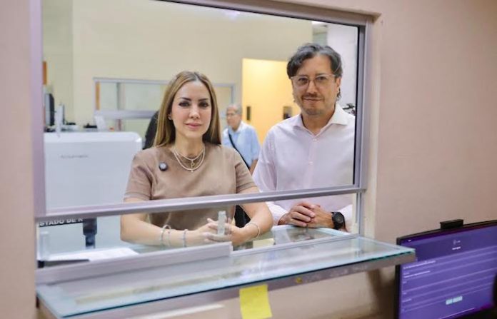 Perla Villarreal impulsa iniciativa para detección temprana de endometriosis en escuelas