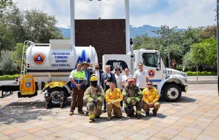San Pedro recibe camión cisterna para fortalecer a Protección Civil