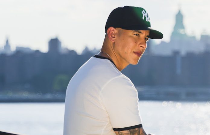 DY sorprende con su regreso y será figura central en la Billboard Latin Music Week 2025