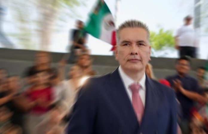 Waldo Fernández rinde su Primer Informe de Labores en el Senado