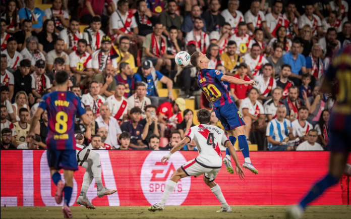 El Barça rescata un punto en Vallecas gracias a un monumental Joan Garcia