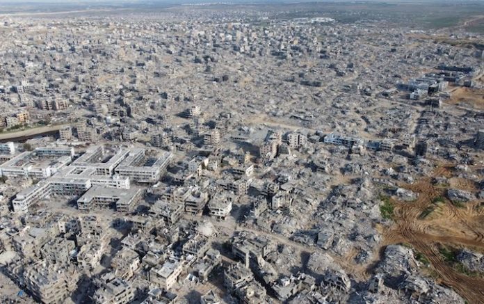 Ataques israelíes en Gaza han acabado con 85% de la infraestructura civil