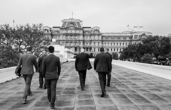 Trump: “Quiero retirar a EU de Ucrania”