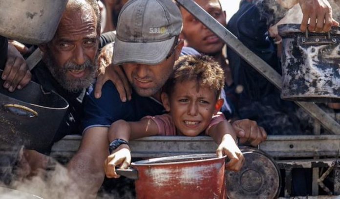 Casi un centenar de personas mueren de hambre en Gaza en 2025, según la OMS