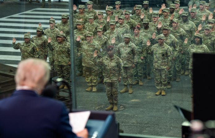 Trump habría autorizado el uso de fuerza militar contra los cárteles de la droga en América Latina