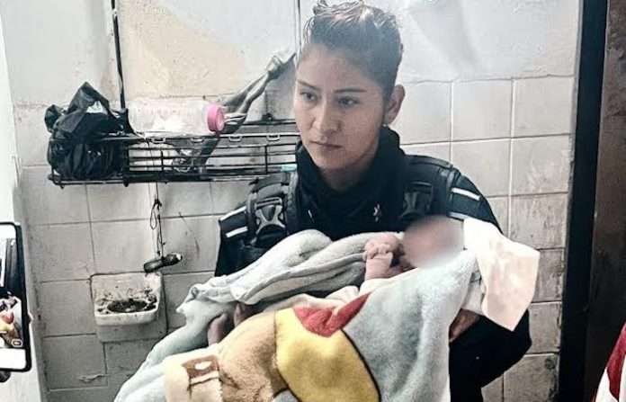 Policías de Guadalupe ayudan en nacimiento de un bebé en la colonia Benito Juárez