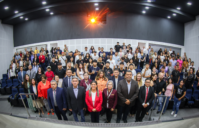 CAIPA celebra graduación de 56 adolescentes y familias que retomaron sus estudios