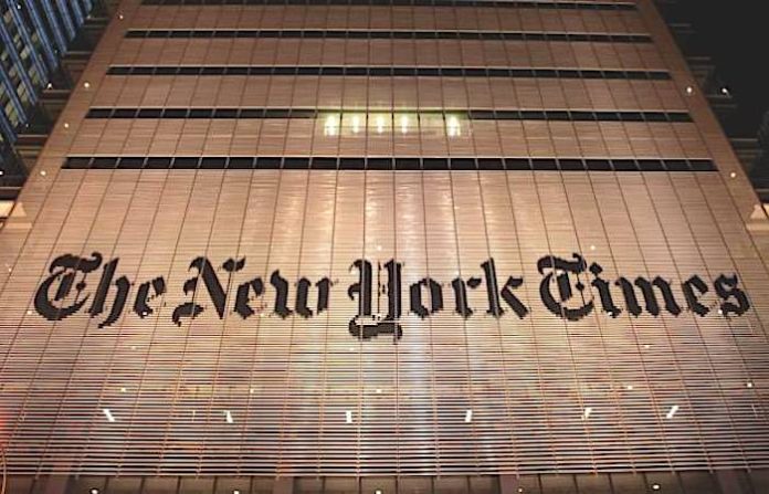 Trump demanda por $15.000 millones a NYT por calumnias y difamación