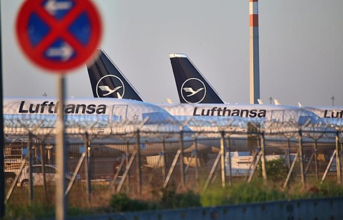 Aeropuertos de Berlín, Londres y Bruselas resultan afectados por ciberataque a proveedor de sistemas de embarque