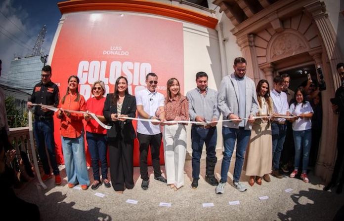 Luis Donaldo Colosio inaugura Casa Ciudadana en Monterrey para atender a la ciudadanía