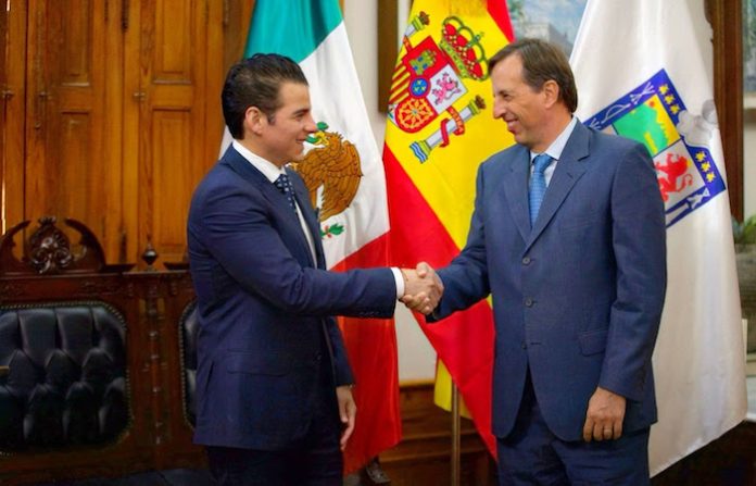 Nuevo León fortalece lazos con España en encuentro entre Miguel Ángel Flores y el Cónsul General