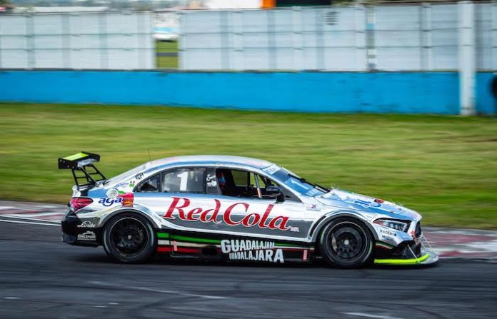 AGA Racing Team y Salvador de Alba Jr. suman triunfos 12 y 13 en la GTM Pro 1 2025