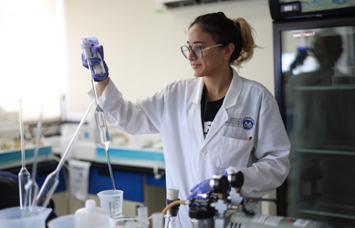 Laboratorio de AyD Monterrey obtiene por 17ª vez reconocimiento internacional de excelencia