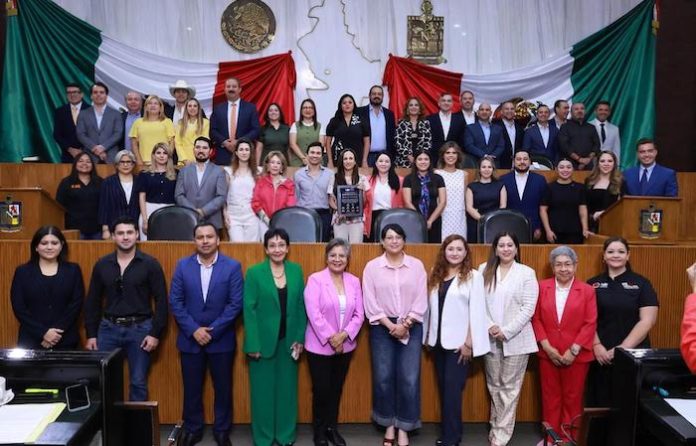 Celebran 35 años de excelencia del Ballet de Monterrey