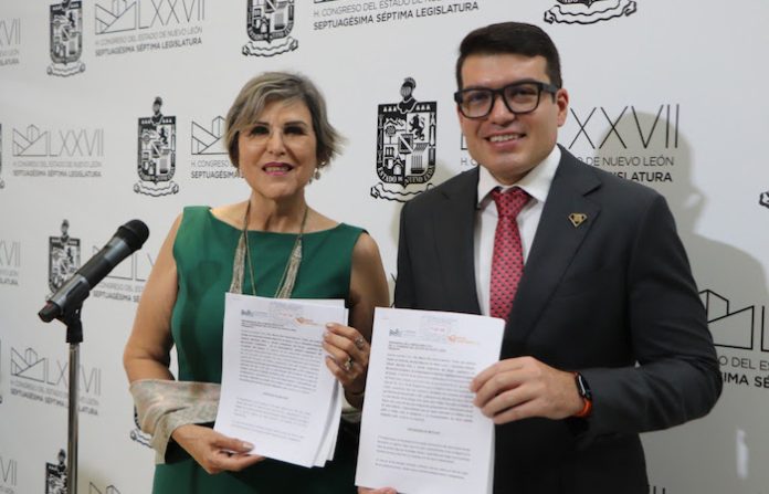 Proponen reforma en Nuevo León para reconocer y compensar a personas cuidadoras