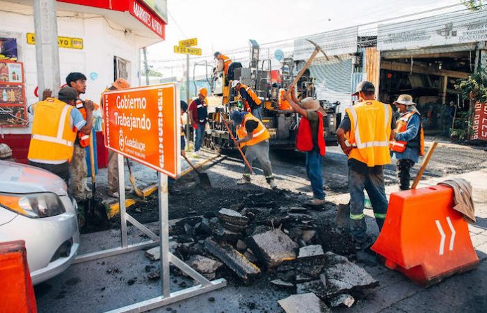 Arranca segunda etapa de bacheo en la colonia Paraíso