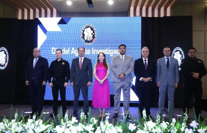 Destacan a 20 agentes investigadores por su compromiso con la seguridad en Nuevo León