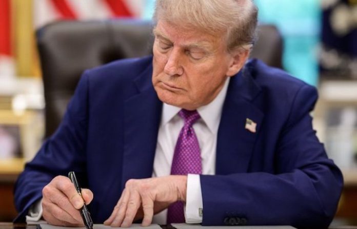 Trump cambia el nombre de Departamento de Defensa a Departamento de Guerra