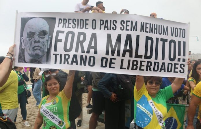 Seguidores de Bolsonaro se manifiestan en Brasil pidiendo amnistía ante posible condena