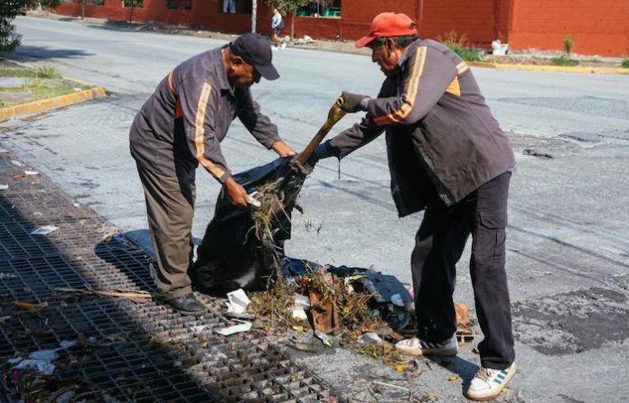 Guadalupe mantiene limpias sus alcantarillas tras las lluvias