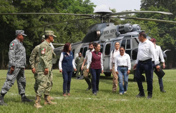 Sheinbaum presenta plan de respaldo a decenas de miles de las familias afectadas por inundaciones en México