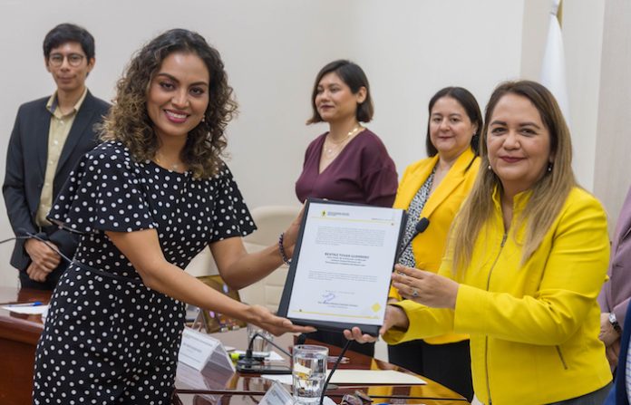 Beatriz Tovar Guerrero asume la Dirección Jurídica del IEEPCNL