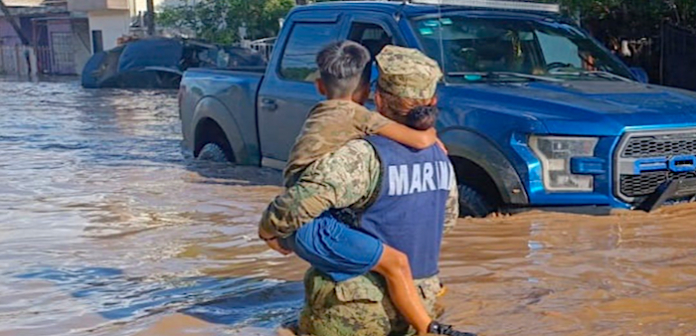 Sube a 66 el número de personas fallecidas por lluvias en México