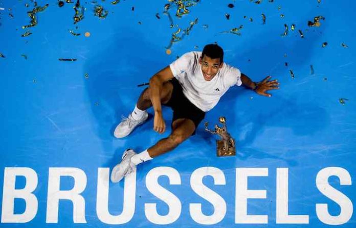 ¡Campeón en Bruselas! Felix no perdona bajo techo