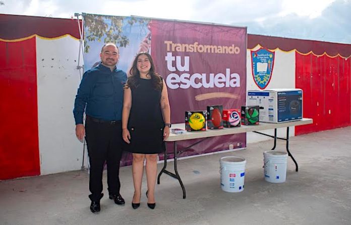 Greta Barra lleva herramientas y deporte a escuela de García con “Transformando tu escuela”