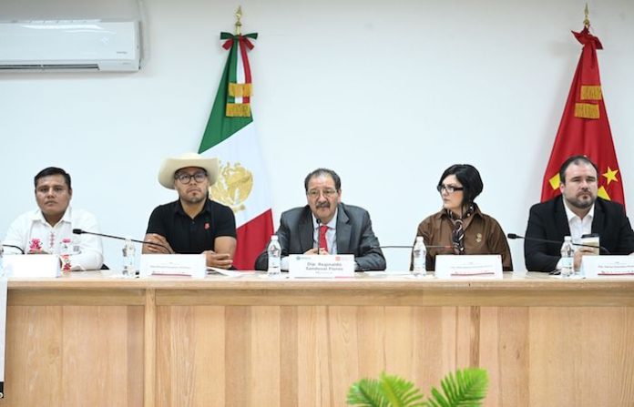 PT y Morena anuncian elaboración de iniciativa con propuestas de expertos y sociedad civil para prohibir el “fracking”