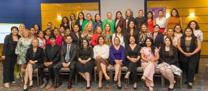 Mujeres en la política se unen para enfrentar la violencia digital