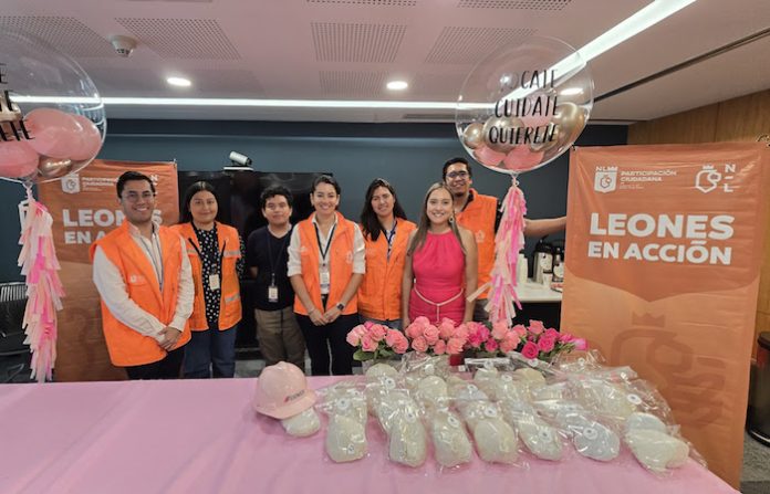 Manos solidarias elaboran prótesis mamarias artesanales en apoyo a mujeres que enfrentan el cáncer