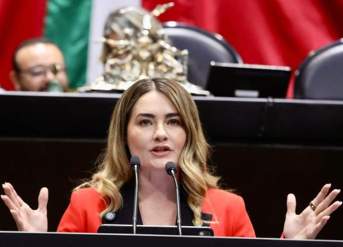 Morena centraliza el mando de la Armada y limita su profesionalización, advierten diputados del PRI