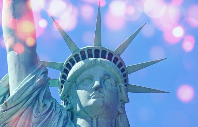 El 62% de los estadounidenses considera que su nación avanza en una dirección incorrecta