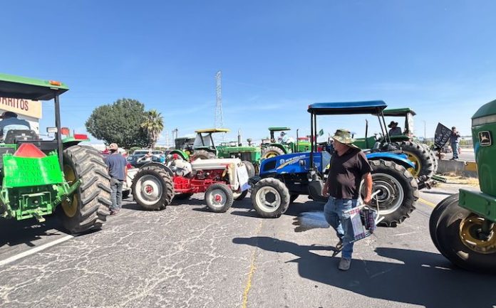 Bloqueos de agricultores en México dejan pérdidas millonarias, según industriales