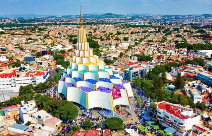 Pese a escándalos, La Luz del Mundo cumple un siglo de vida