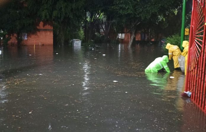 Pese a inundaciones, la Ciudad de México recorta 40% su presupuesto destinado al drenaje