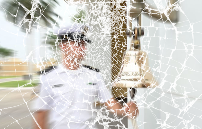 Investigan a cuatro altos mandos de la Marina de México por contrabando de combustible