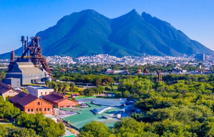 Parque Fundidora defiende construcción del Puente Capullos y asegura respeto total al Río La Silla
