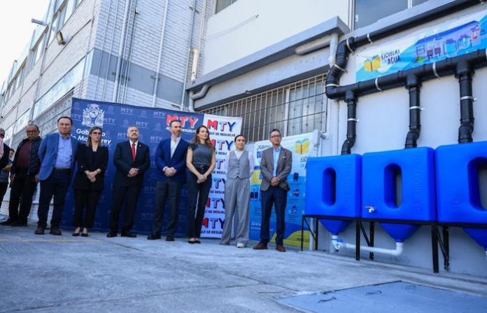 Inaugura Monterrey sistemas de captación de lluvia en 14 escuelas y proyecta expansión del modelo a edificios públicos
