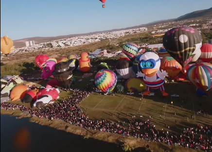 Video: De Star Wars a capibaras: el cielo mexicano brilla con 200 globos de varios países