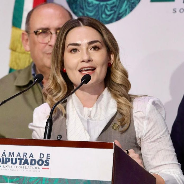 Denuncian abandono a jubilados de Pemex: “Este gobierno les dio la espalda”