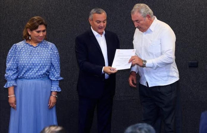 Pedro Garza se suma al equipo de Héctor García como presidente del Concejo Ciudadano de Guadalupe