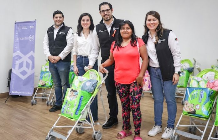 Santiago impulsa segunda etapa de apoyo a madres con entrega de kits para bebés