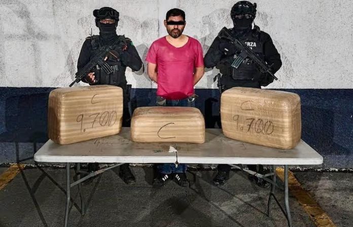 Detenido hombre con más de 30 kilos de droga en Anáhuac